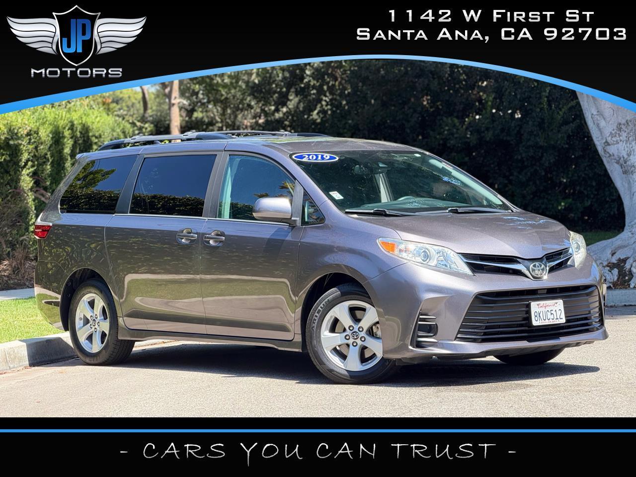 2019 Toyota Sienna LE FWD 8-Passenger (Natl)