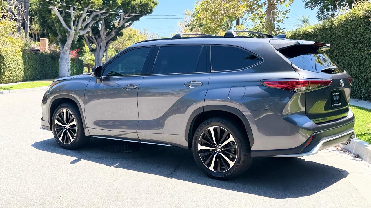Toyota Highlander XSE AWD (Natl) 2021