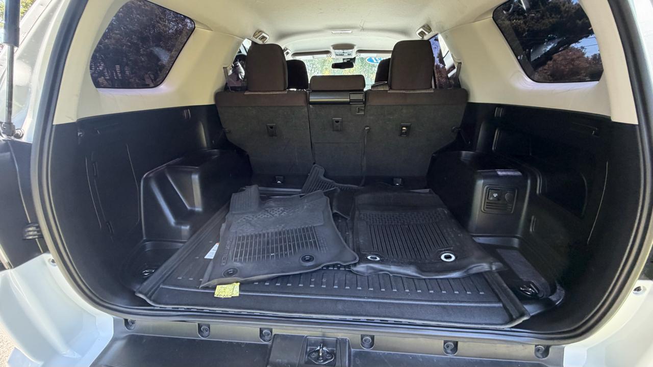 Toyota 4Runner SR5 2WD (Natl) 2021