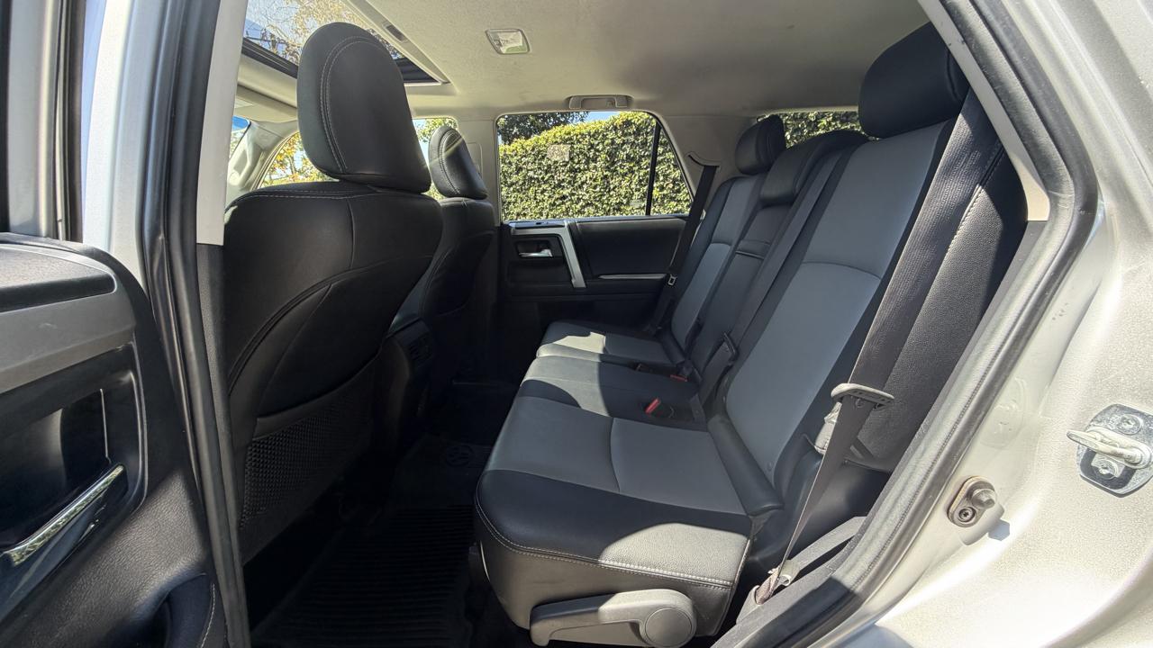 Toyota 4Runner SR5 Premium 2WD (Natl) 2021