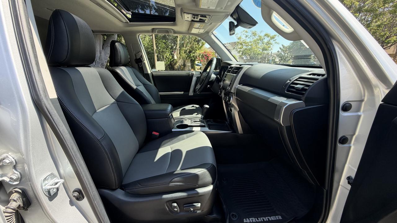 Toyota 4Runner SR5 Premium 2WD (Natl) 2021