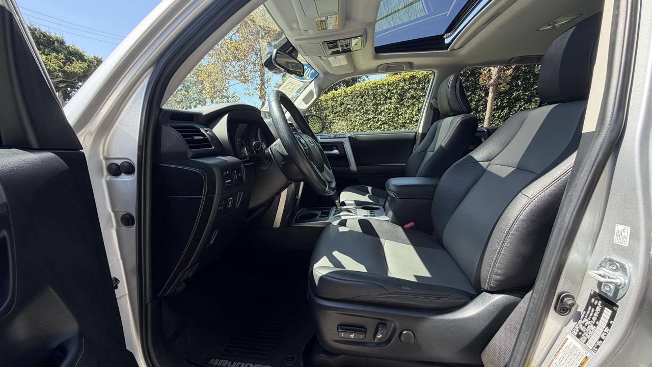 Toyota 4Runner SR5 Premium 2WD (Natl) 2021