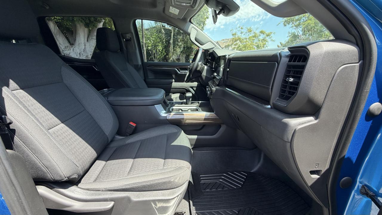 Chevrolet Silverado 1500 4WD Crew Cab 147" LT Trail Boss 2023