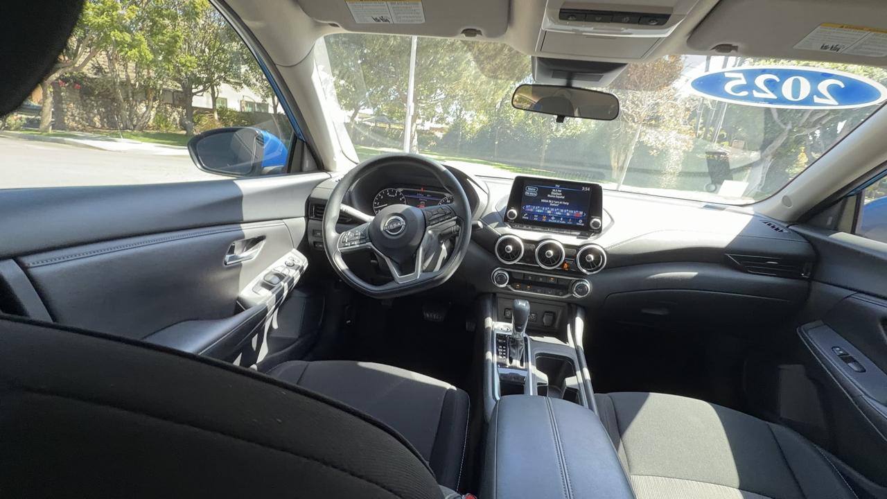 Nissan Sentra SV CVT 2025