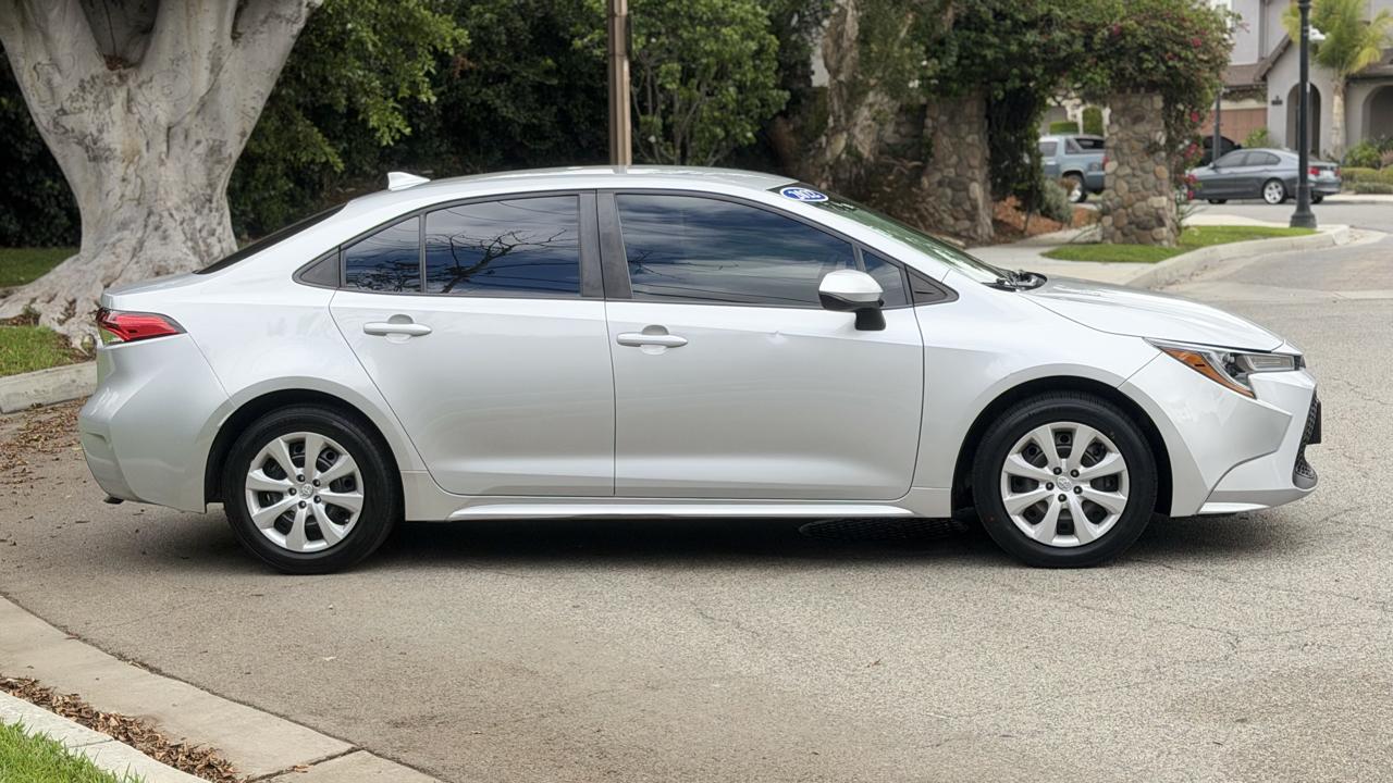 Toyota Corolla LE CVT (Natl) 2022