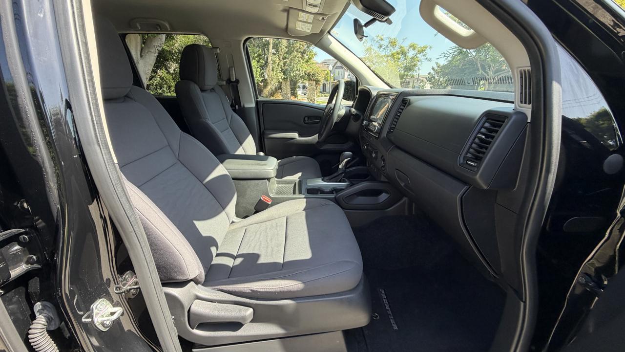 Nissan Frontier Crew Cab 4x2 S 2024