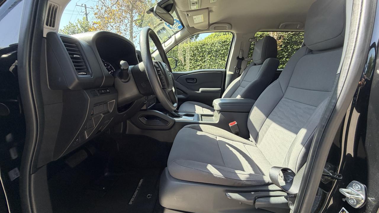 Nissan Frontier Crew Cab 4x2 S 2024