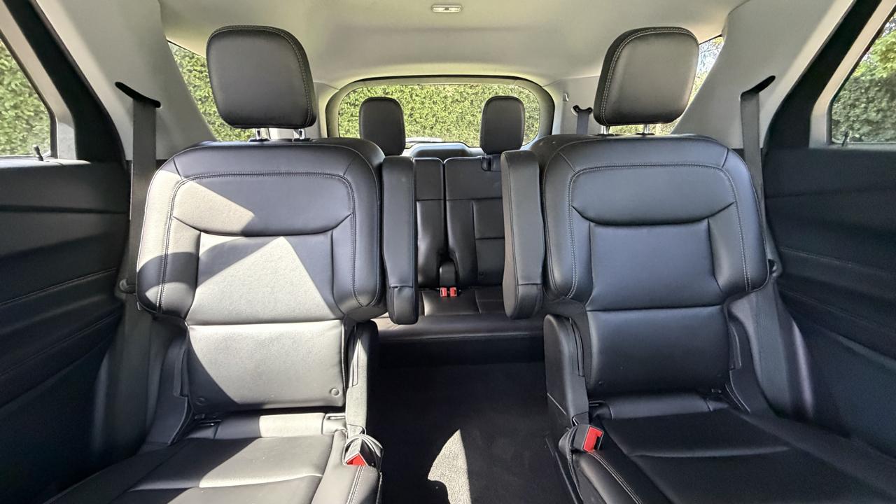 Ford Explorer XLT RWD 2023