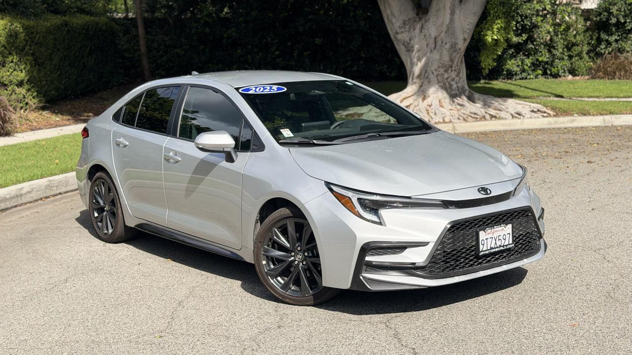 Toyota Corolla SE CVT (Natl) 2025
