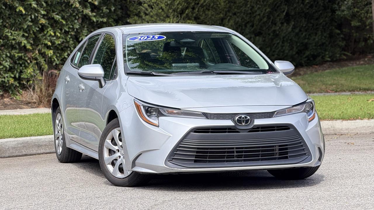 Toyota Corolla LE CVT (Natl) 2025