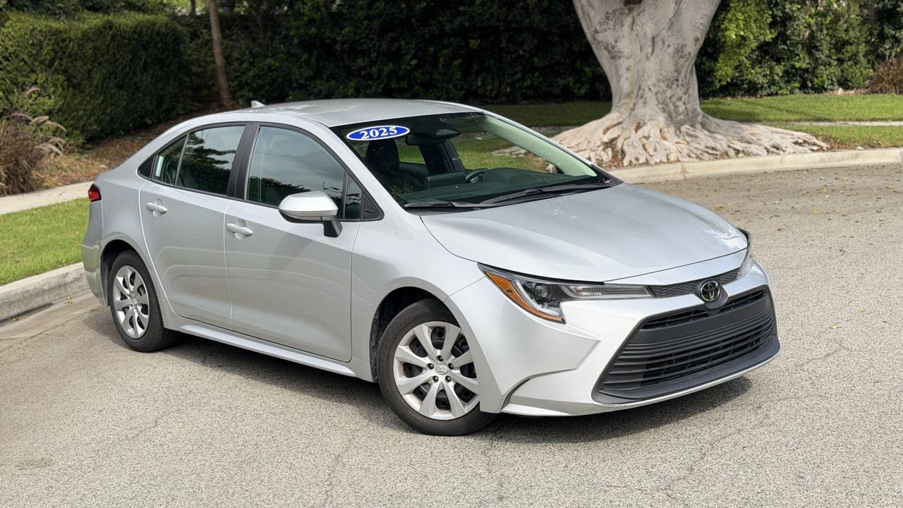 Toyota Corolla LE CVT (Natl) 2025