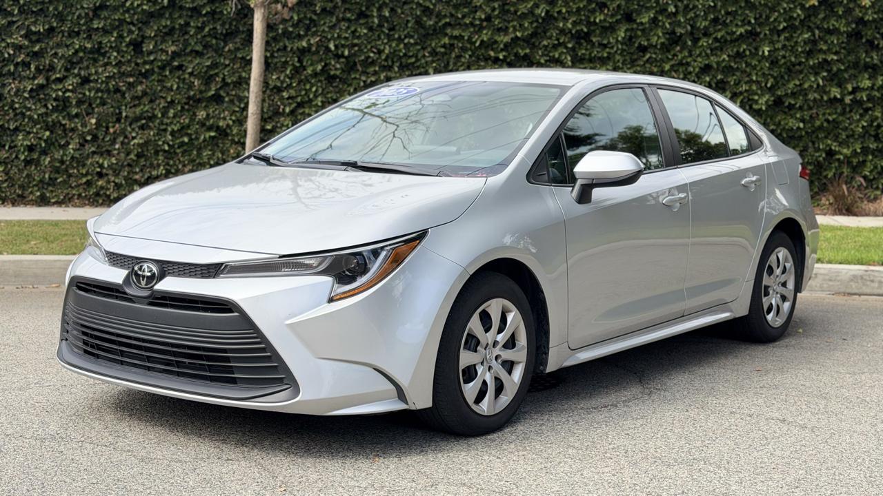 Toyota Corolla LE CVT (Natl) 2025