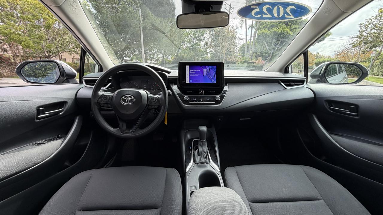 Toyota Corolla LE CVT (Natl) 2025