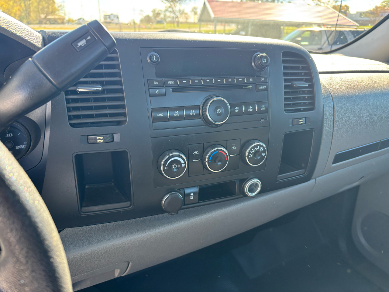 Chevrolet Silverado 1500 1LT Regular Cab 2WD 2013 Chevrolet Silverado 1500 1LT Regular Cab 2WD 2013