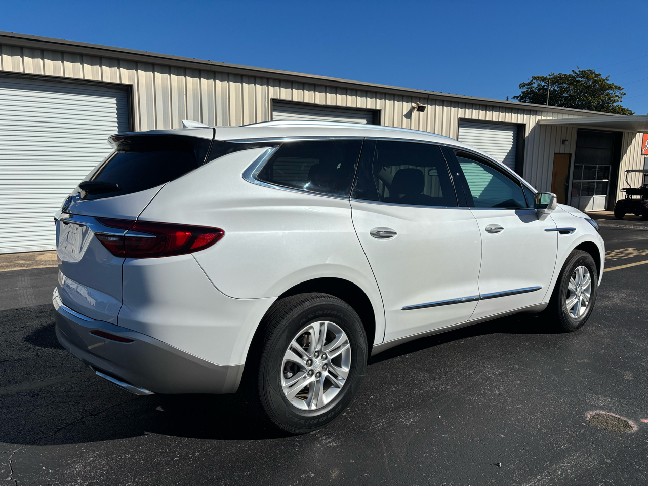 Buick Enclave Essence FWD 2020