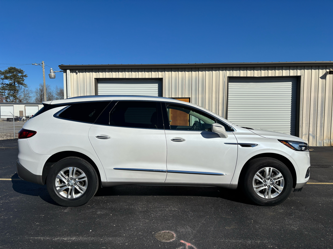 Buick Enclave Essence FWD 2020