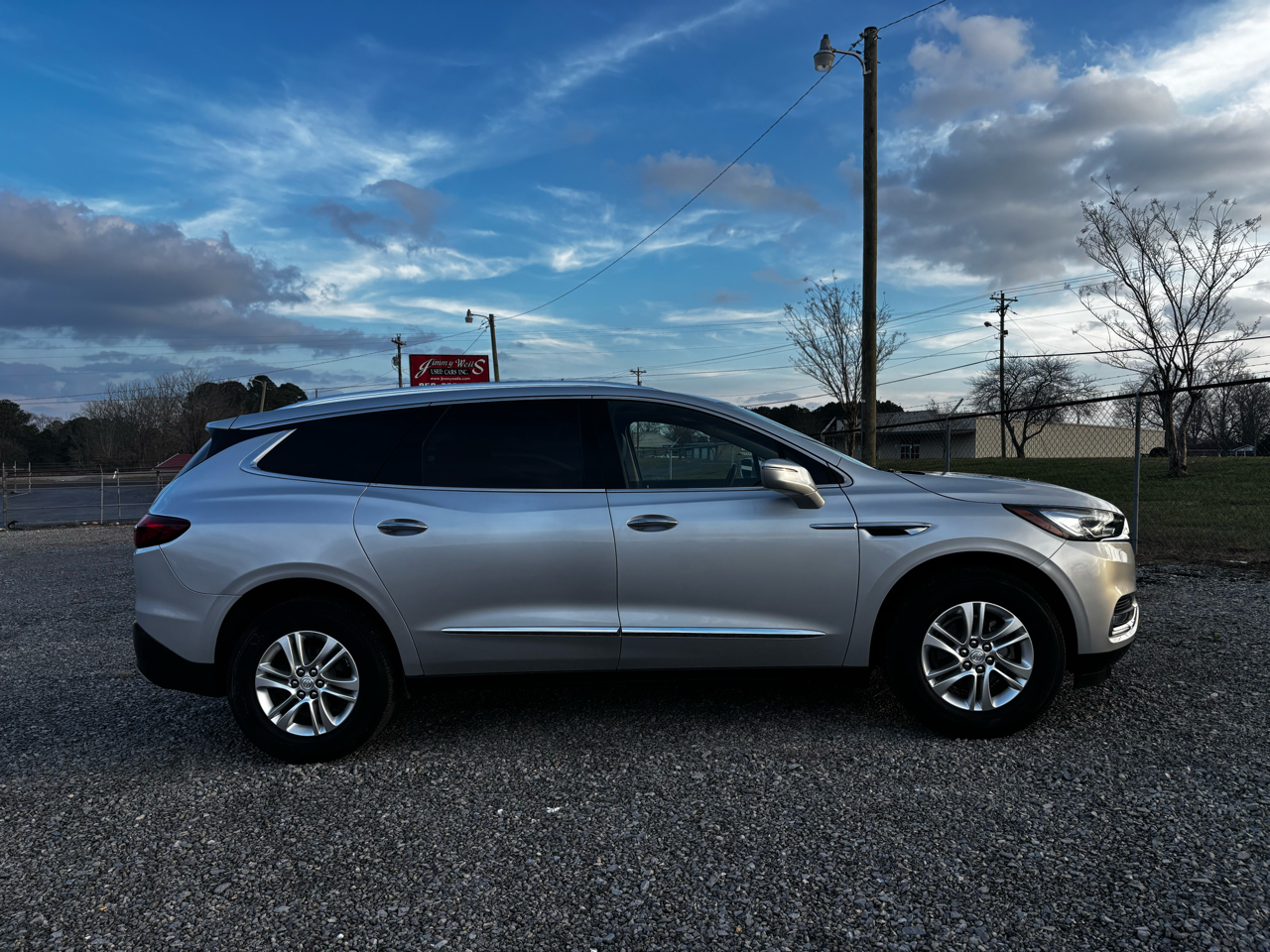 Buick Enclave Essence FWD 2020