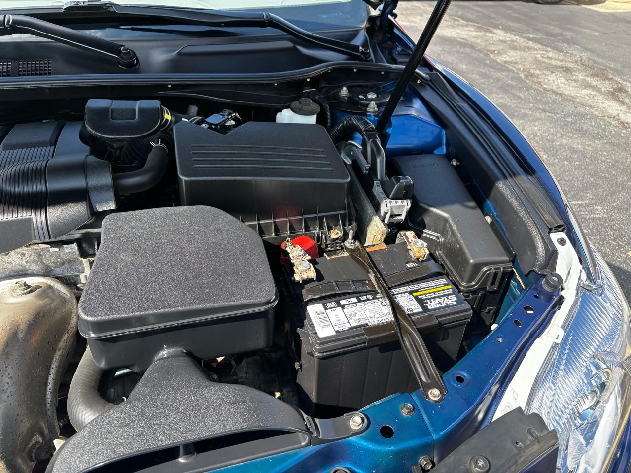 Toyota Camry Base 6-Spd AT 2011