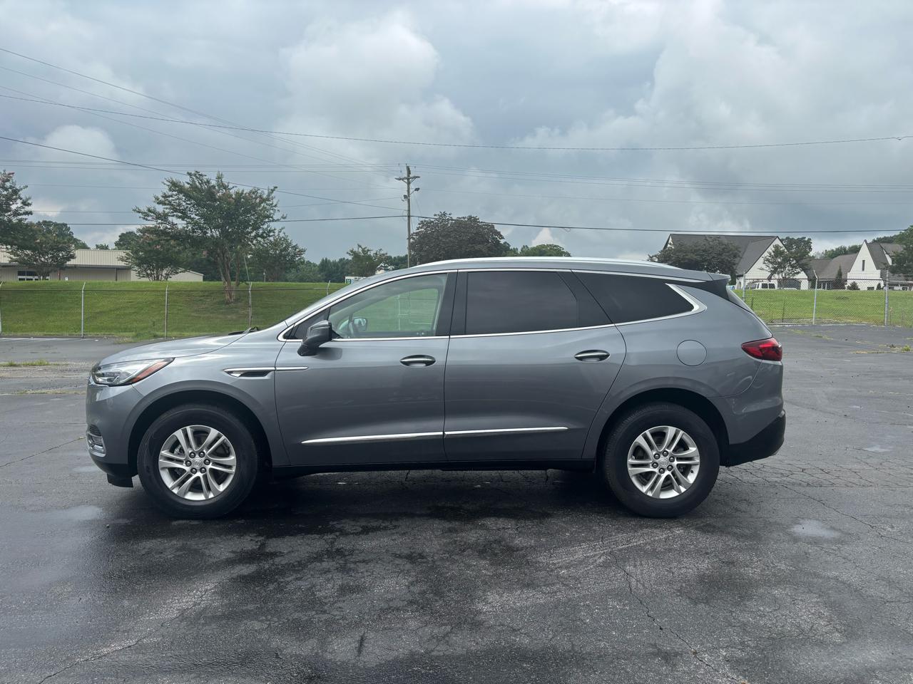 Buick Enclave Essence FWD 2021