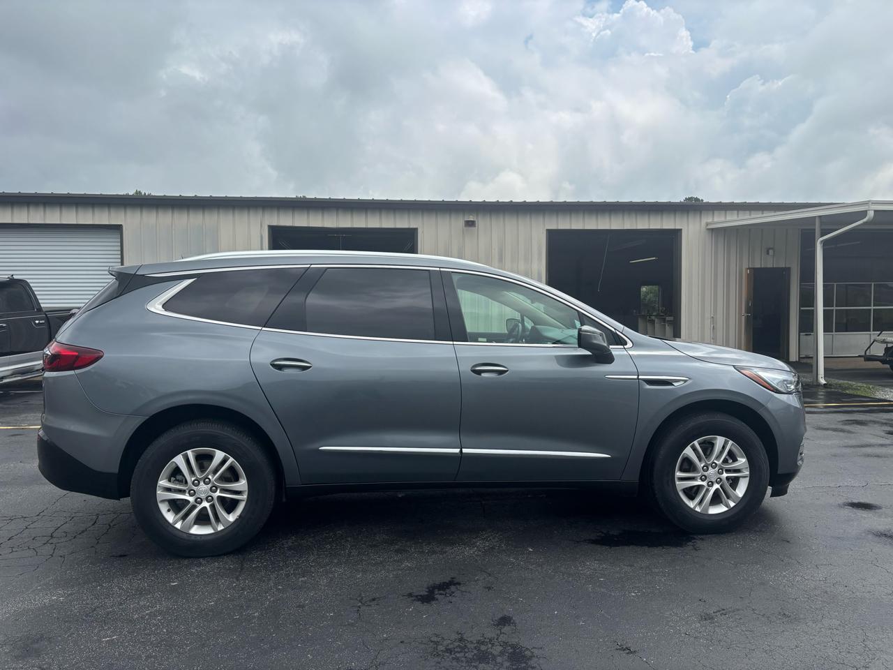 Buick Enclave Essence FWD 2021