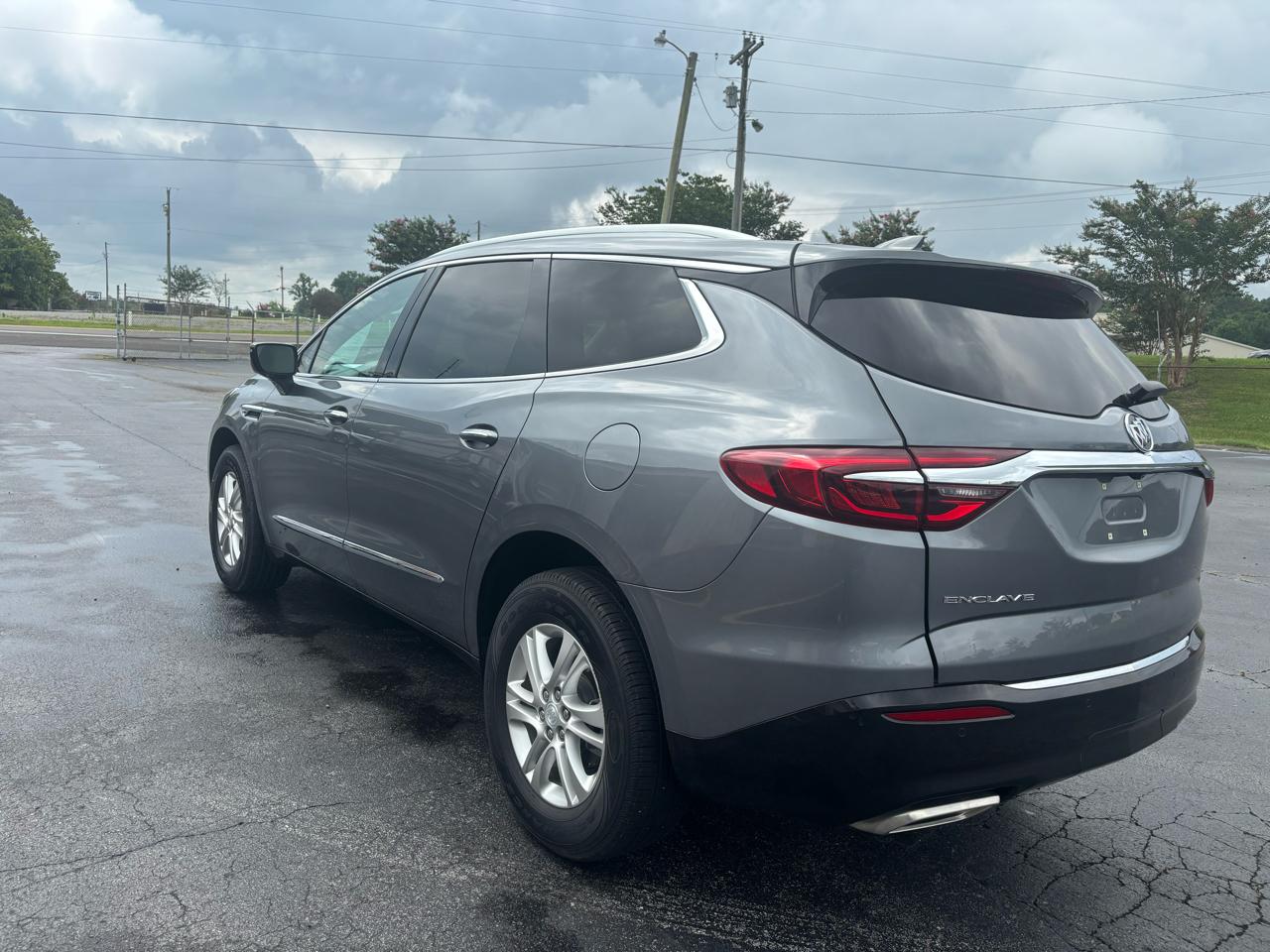 Buick Enclave Essence FWD 2021
