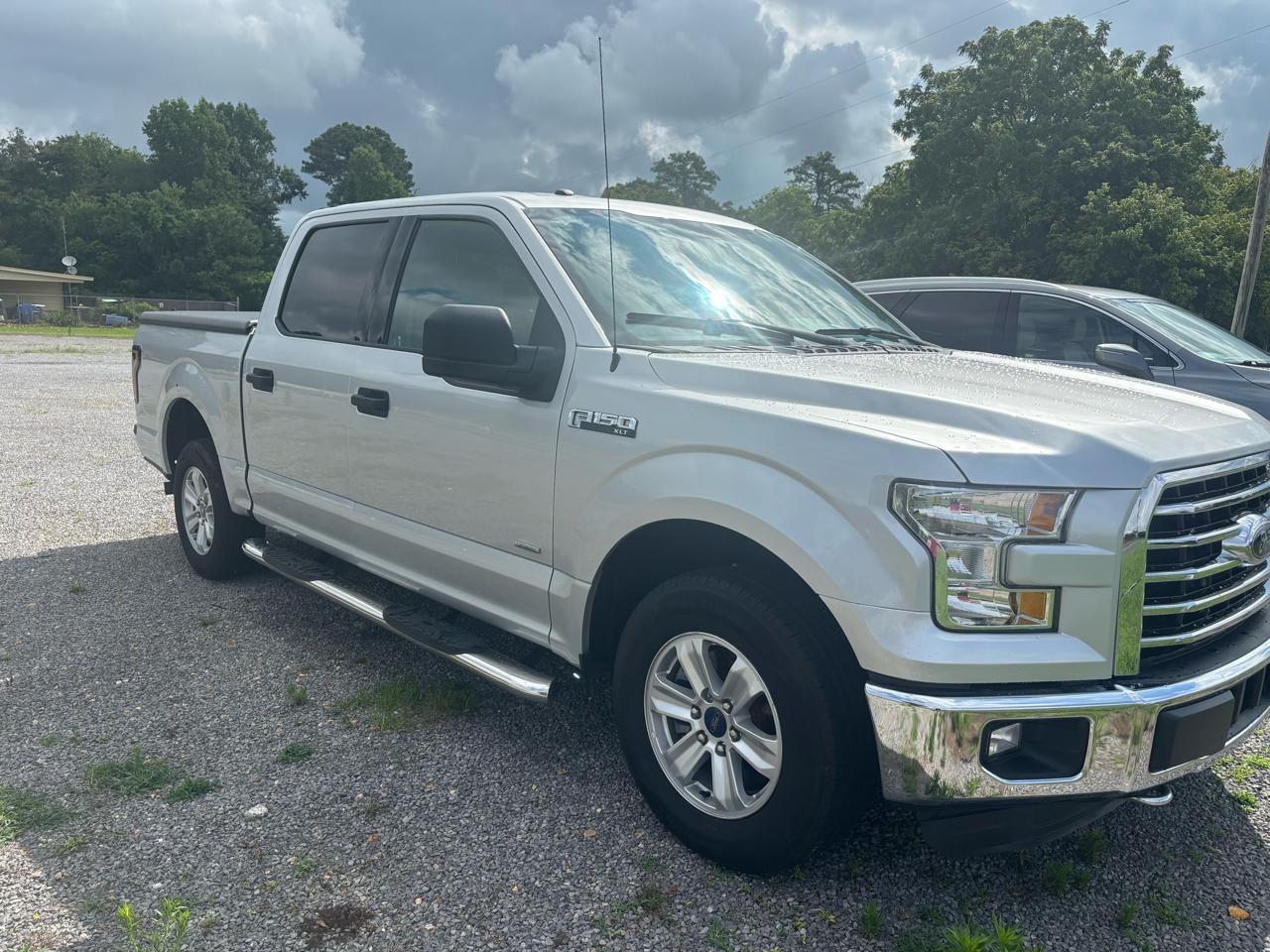 Ford F-150 2WD SuperCrew 145" XLT 2016
