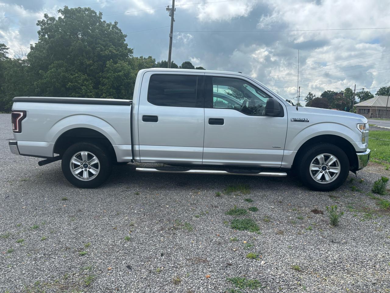 Ford F-150 2WD SuperCrew 145" XLT 2016