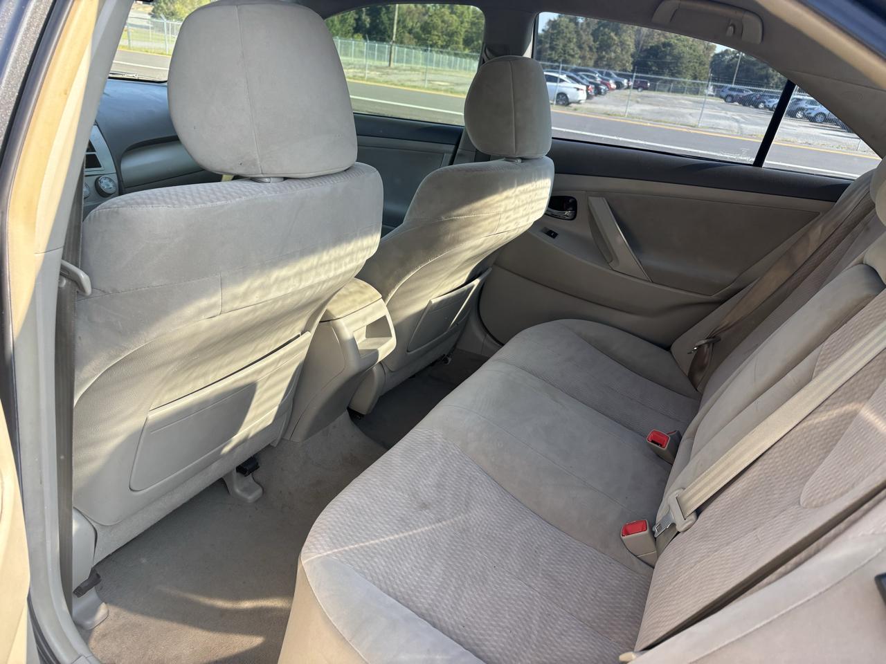 Toyota Camry Base 2011