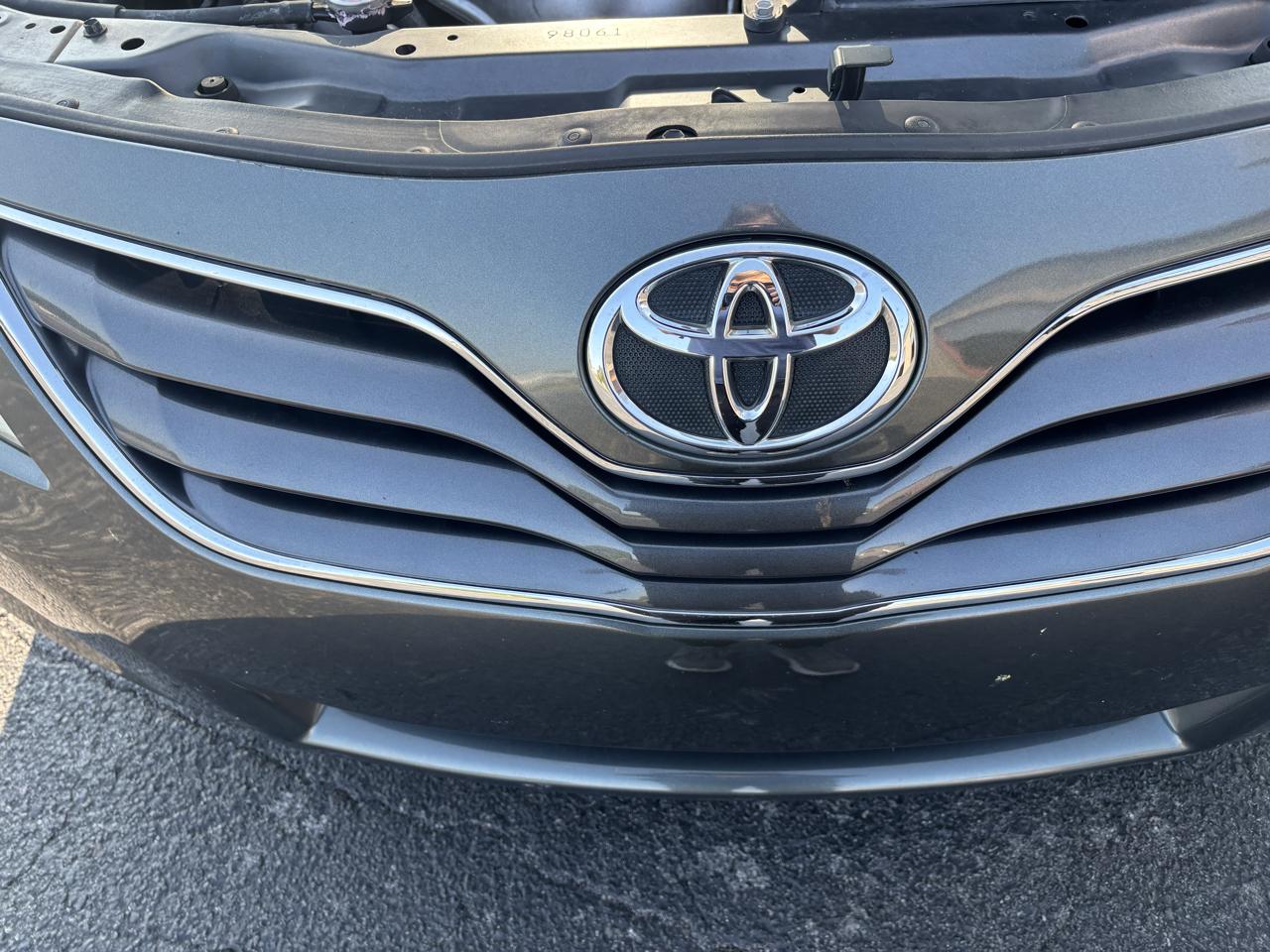 Toyota Camry Base 2011