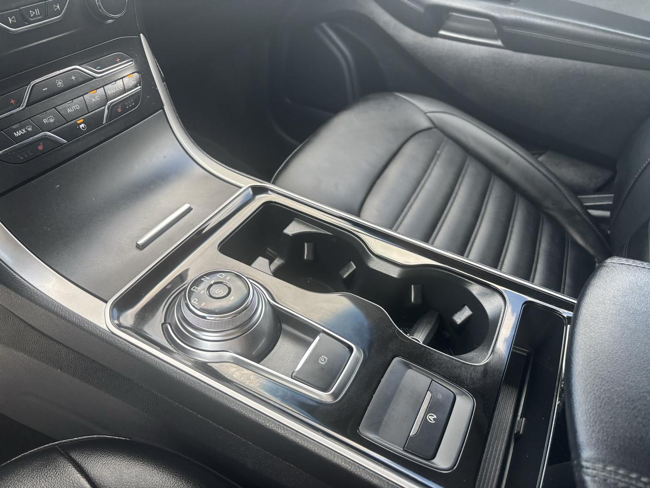 Ford Edge SEL FWD 2020