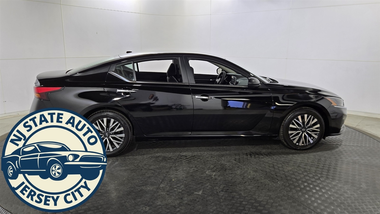 Nissan Altima 2.5 SV 2024