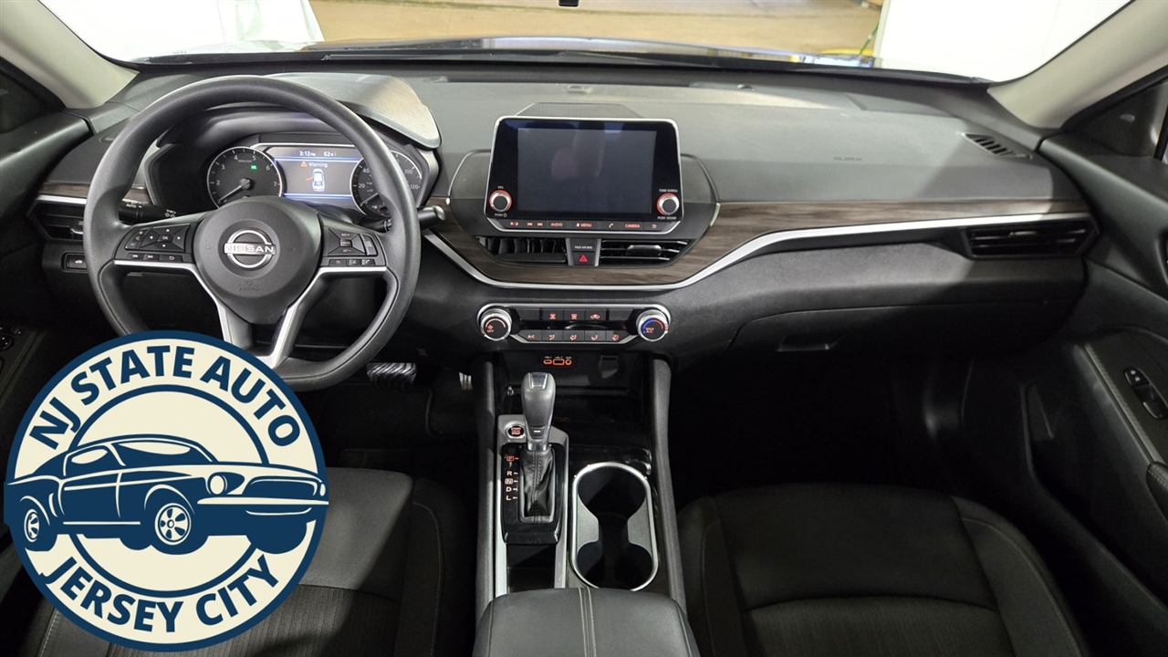 Nissan Altima 2.5 SV 2024