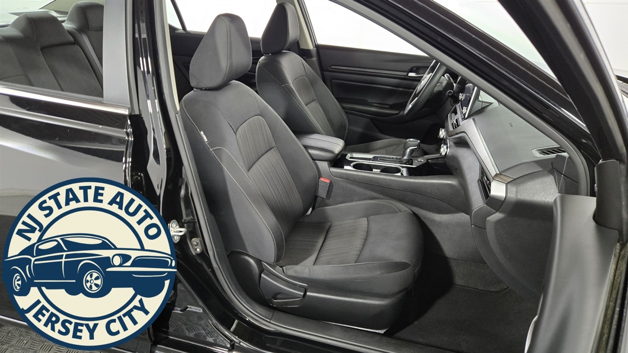 Nissan Altima 2.5 SV 2024