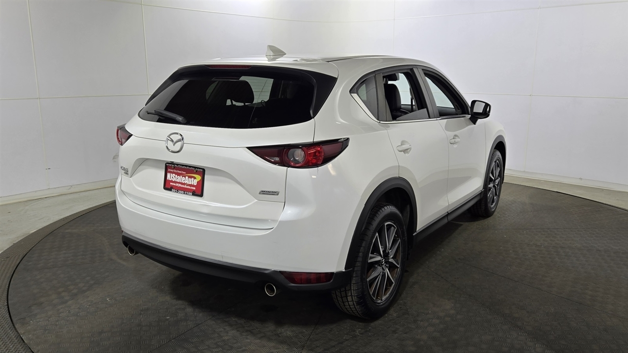 Mazda CX-5 Touring AWD 2018 Mazda CX-5 Touring AWD 2018