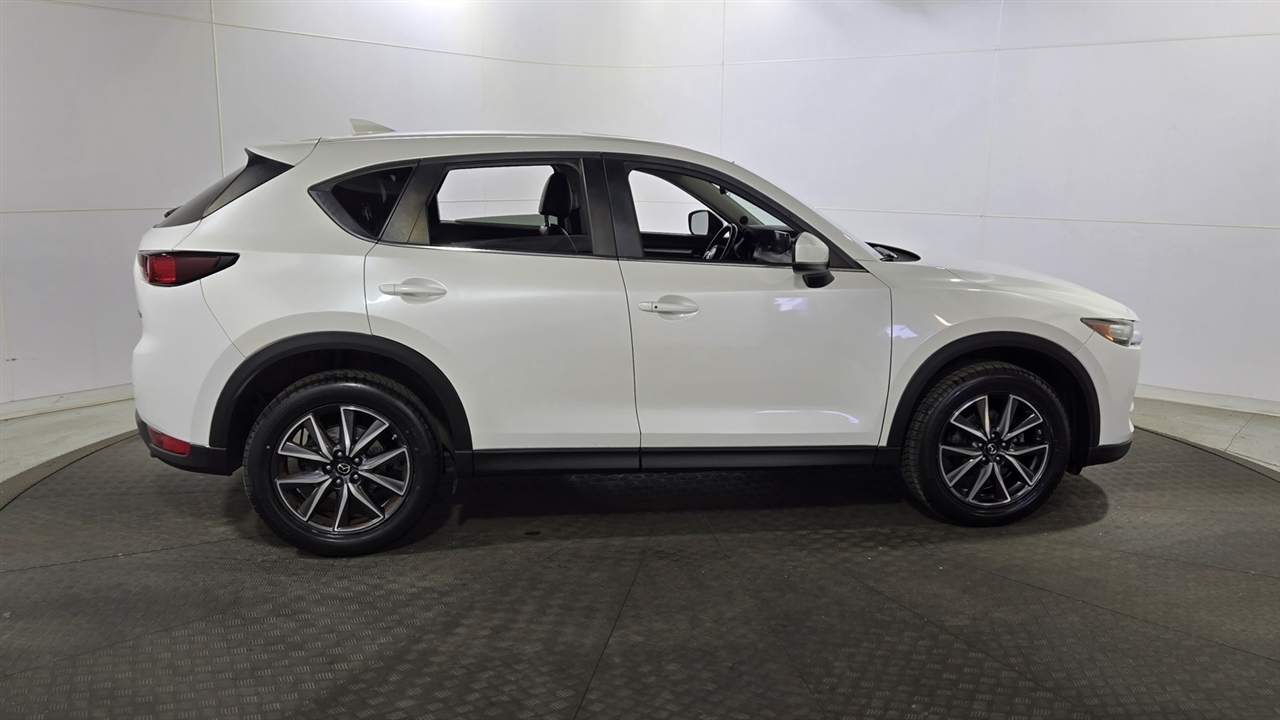 Mazda CX-5 Touring AWD 2018 Mazda CX-5 Touring AWD 2018