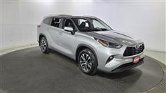 2022 Toyota Highlander Hybrid  2022 Toyota Highlander Hybrid