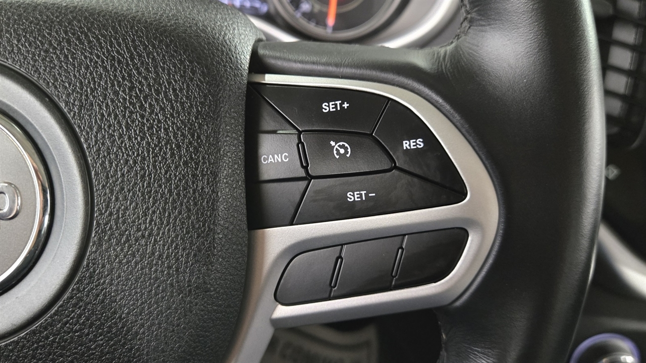 Jeep Cherokee Trailhawk 4WD 2018 Jeep Cherokee Trailhawk 4WD 2018