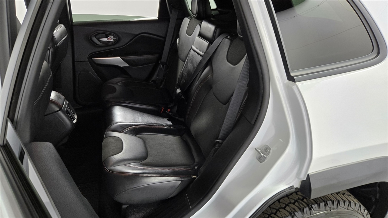 Jeep Cherokee Trailhawk 4WD 2018 Jeep Cherokee Trailhawk 4WD 2018