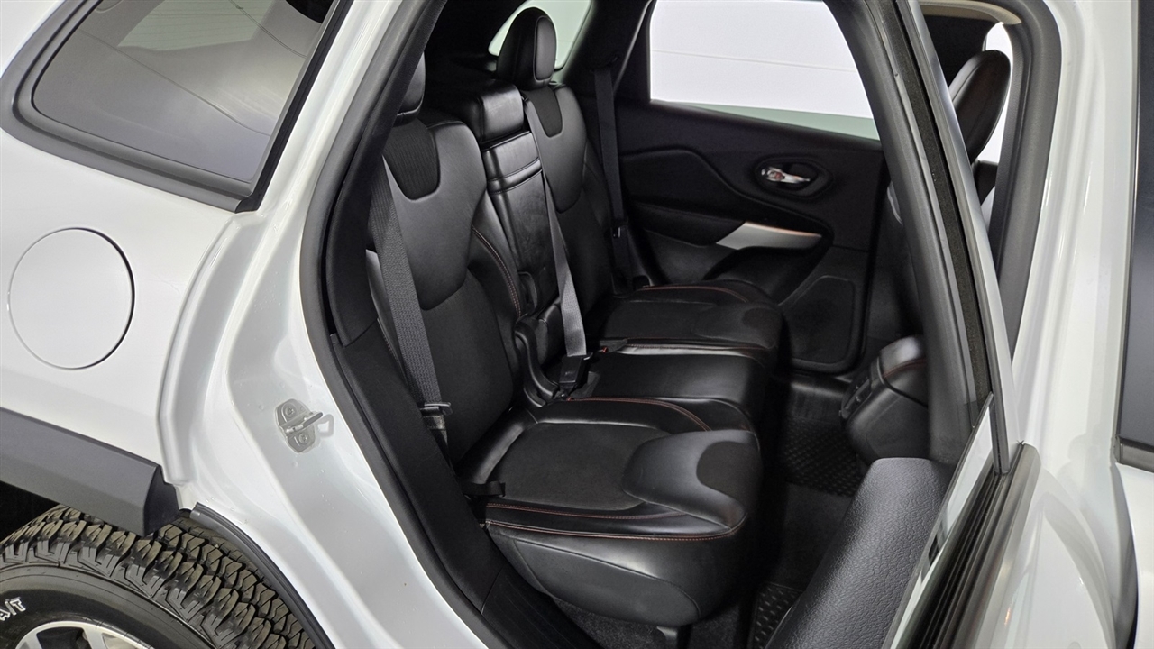 Jeep Cherokee Trailhawk 4WD 2018 Jeep Cherokee Trailhawk 4WD 2018