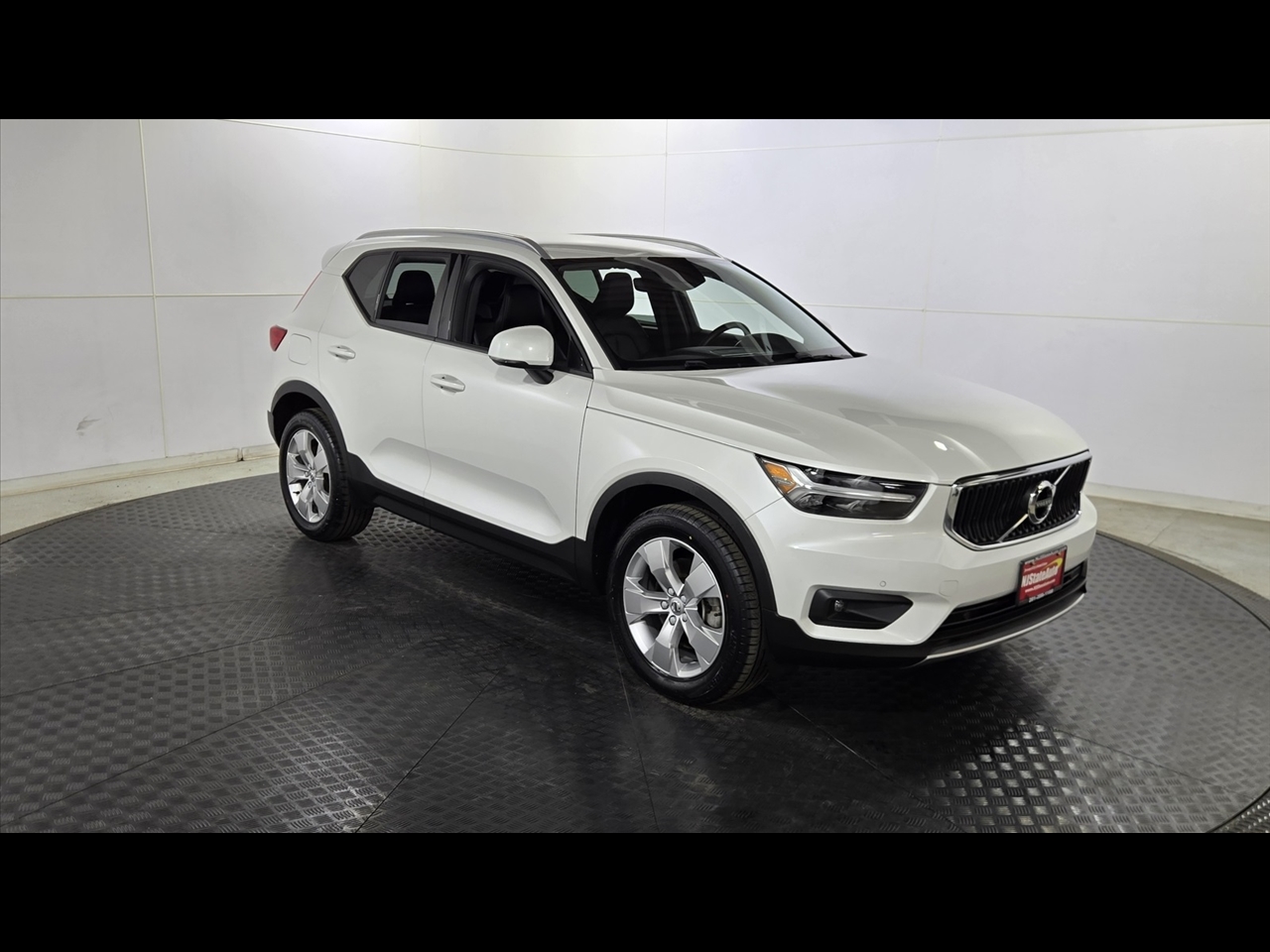 2022 Volvo XC40 T5 Momentum AWD