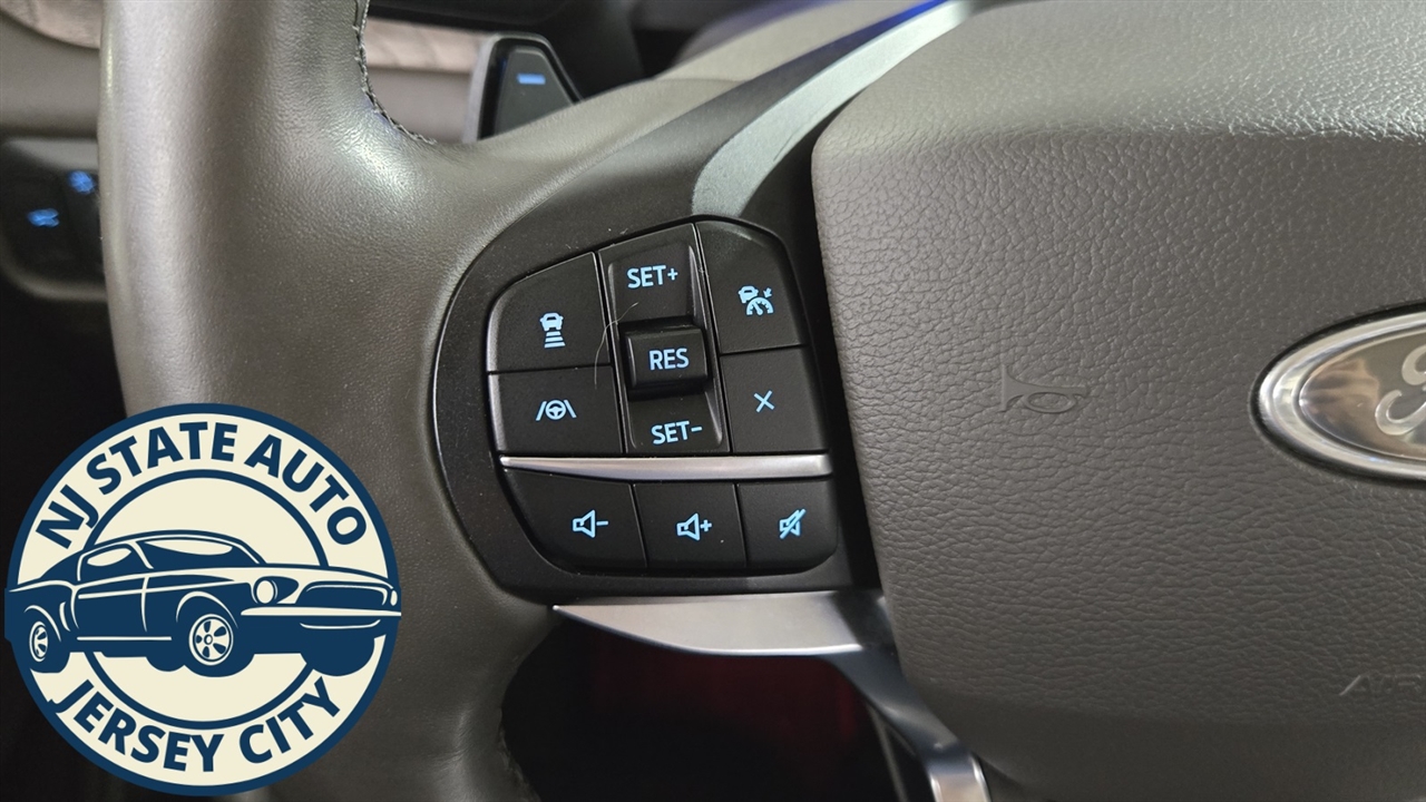 Ford Explorer Platinum AWD 2020