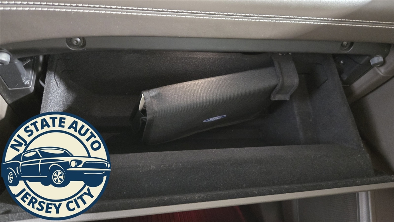 Ford Explorer Platinum AWD 2020