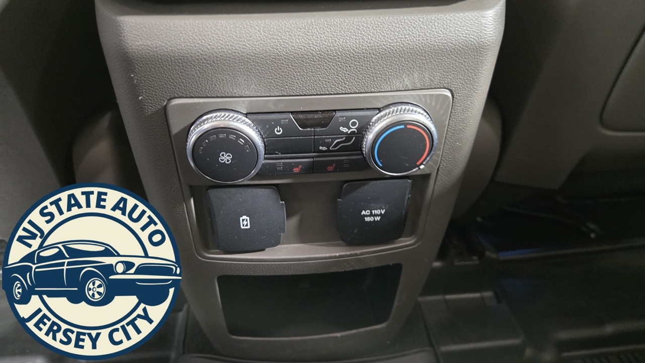 Ford Explorer Platinum AWD 2020