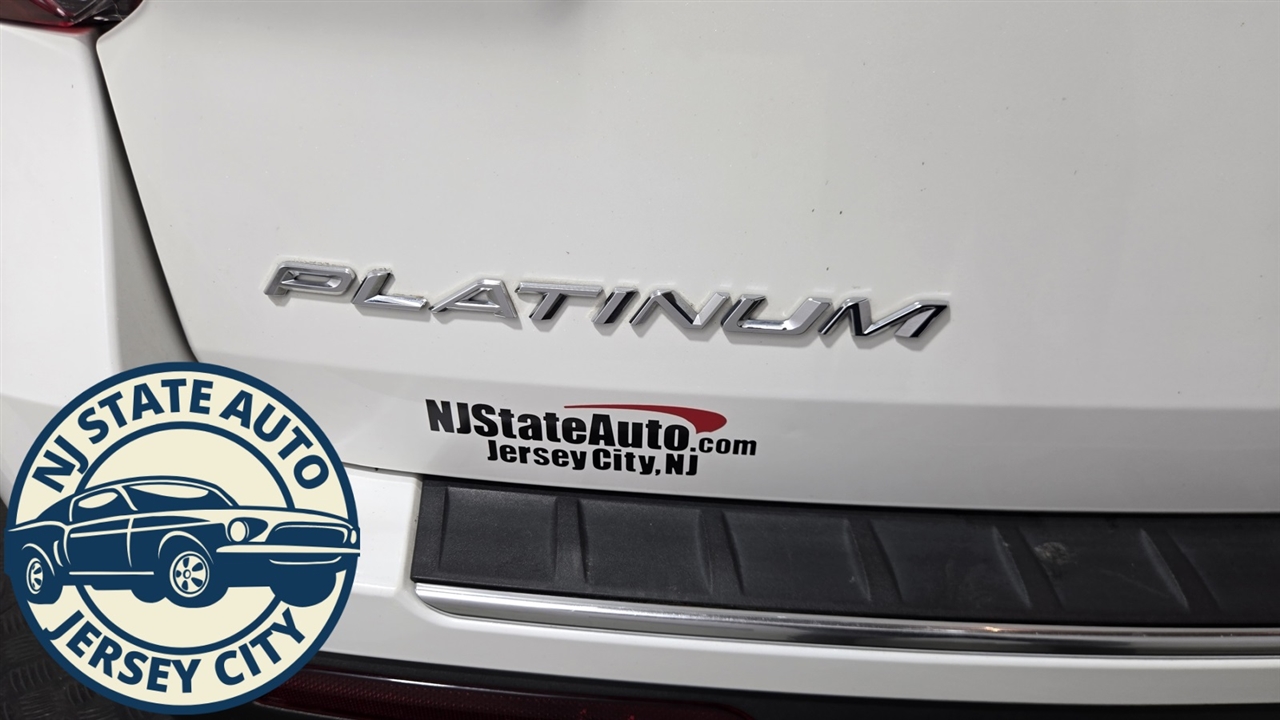 Ford Explorer Platinum AWD 2020