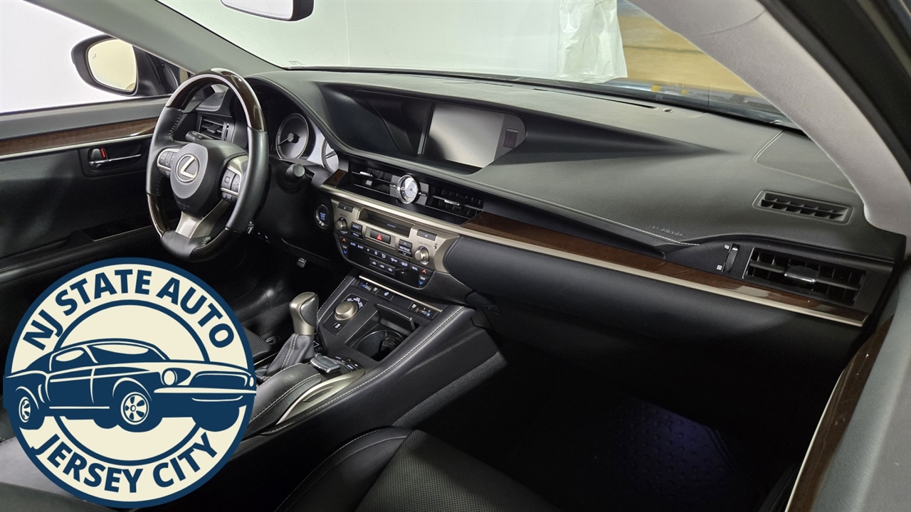 Lexus ES 350 Sedan 2017 Lexus ES 350 Sedan 2017