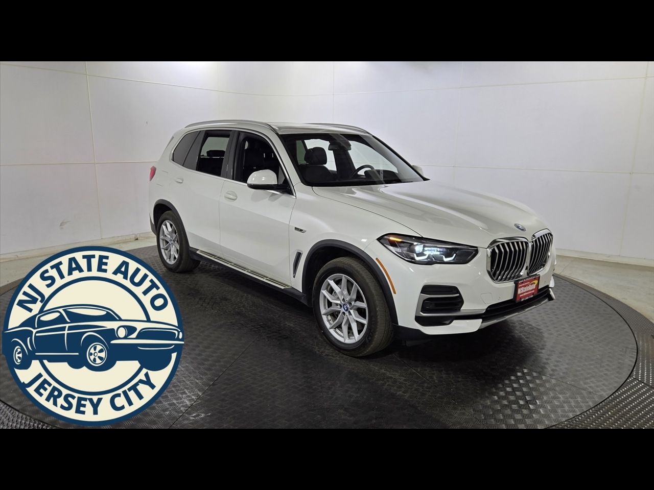 2023 BMW X5 xDrive45e