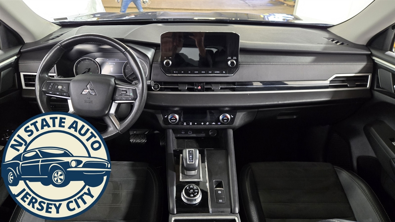 Mitsubishi Outlander SE 4WD 2024 Mitsubishi Outlander SE 4WD 2024