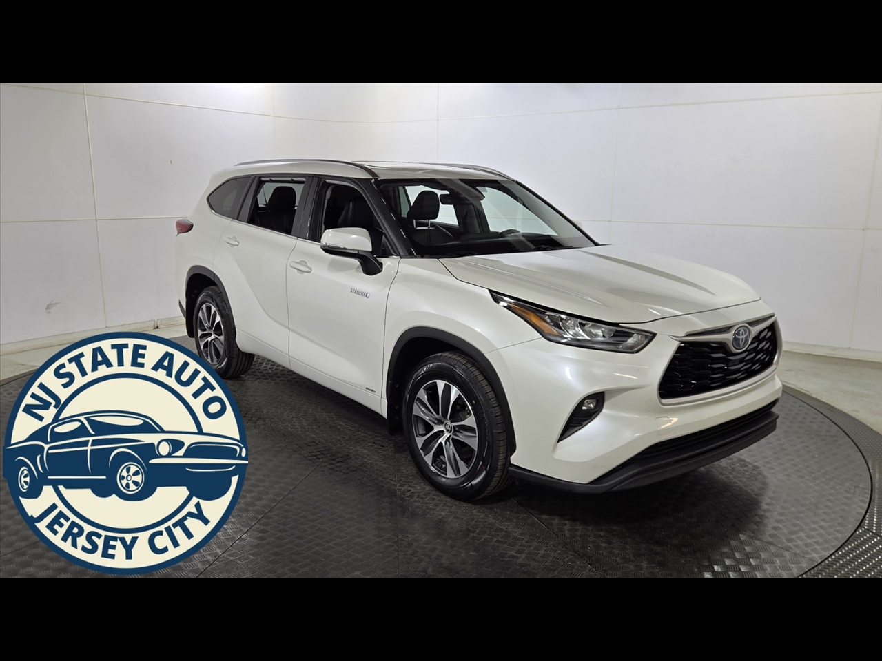 Toyota Highlander Hybrid XLE AWD 2020 Toyota Highlander Hybrid XLE AWD 2020