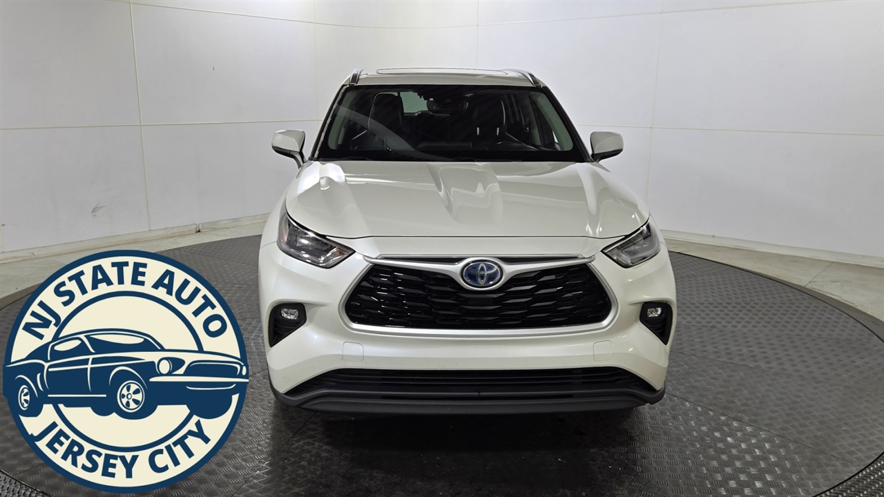 Toyota Highlander Hybrid XLE AWD 2020 Toyota Highlander Hybrid XLE AWD 2020