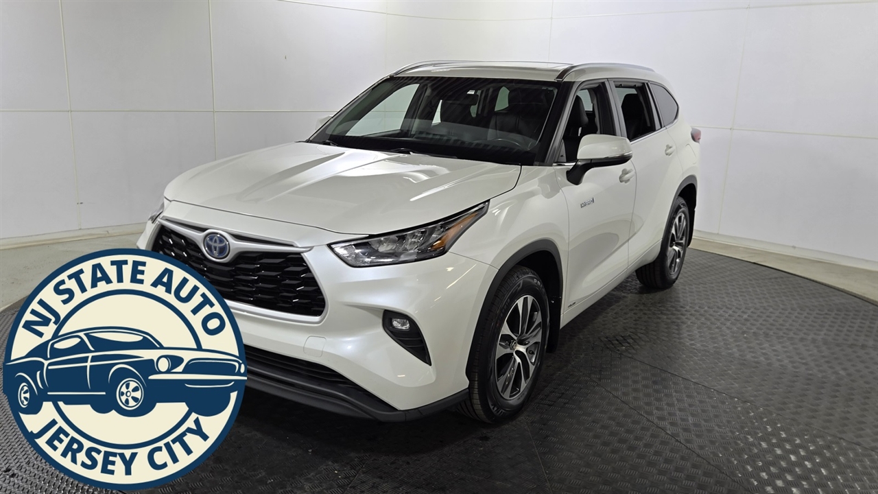 Toyota Highlander Hybrid XLE AWD 2020 Toyota Highlander Hybrid XLE AWD 2020